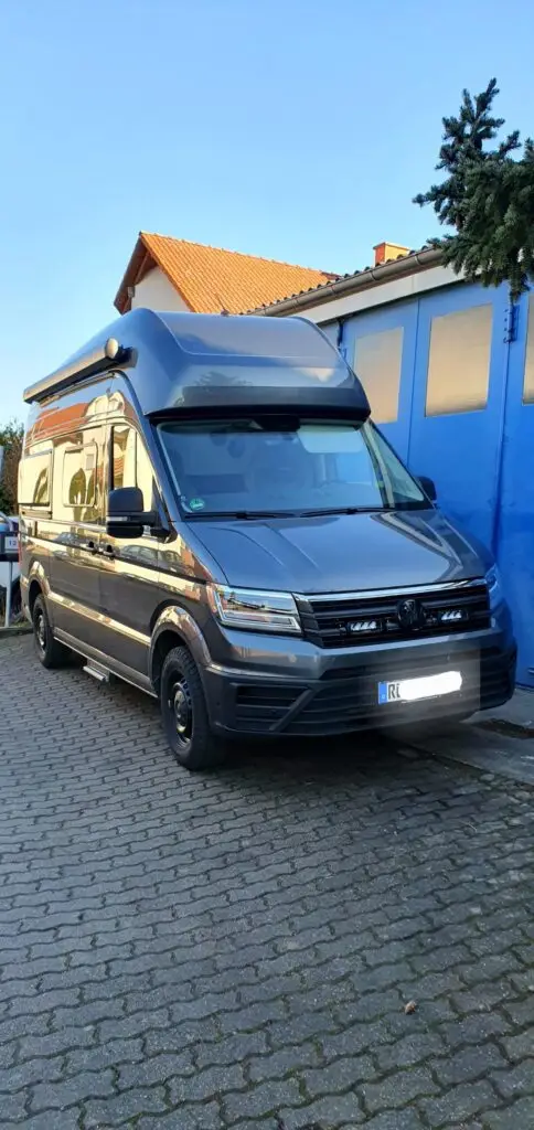 VW Crafter Einbau Lazer LED Fernschweinwerfer